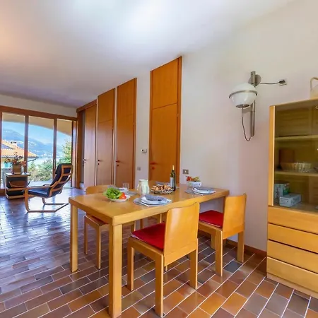 Sunset In Ranco: Lakeview Townhouse With Private Garden - Happy Hébergement de vacances *