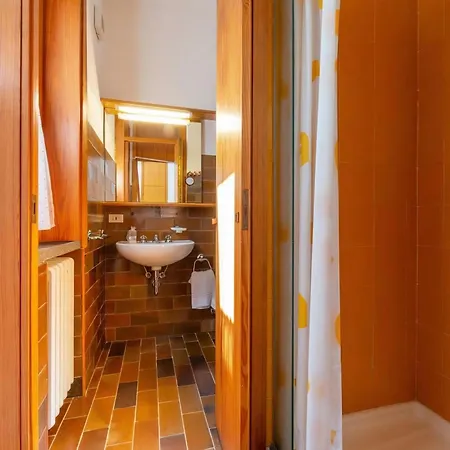 Hébergement de vacances Sunset In Ranco: Lakeview Townhouse With Private Garden - Happy *