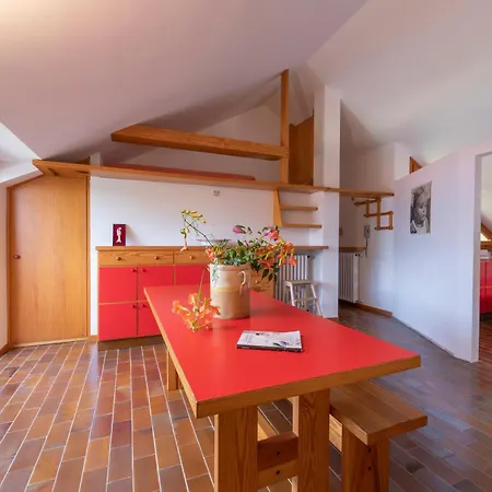 Sunset In Ranco: Lakeview Townhouse With Private Garden - Happy Hébergement de vacances Ranco