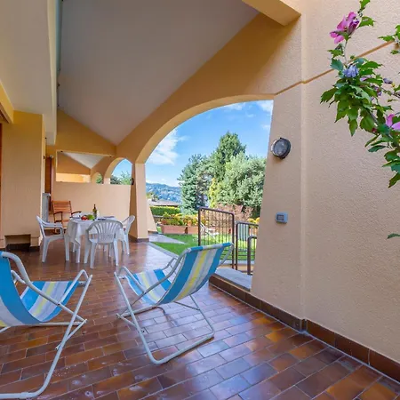 Sunset In Ranco: Lakeview Townhouse With Private Garden - Happy Ranco