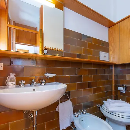 Sunset In Ranco: Lakeview Townhouse With Private Garden - Happy