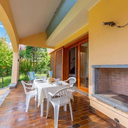 Hébergement de vacances Sunset In Ranco: Lakeview Townhouse With Private Garden - Happy
